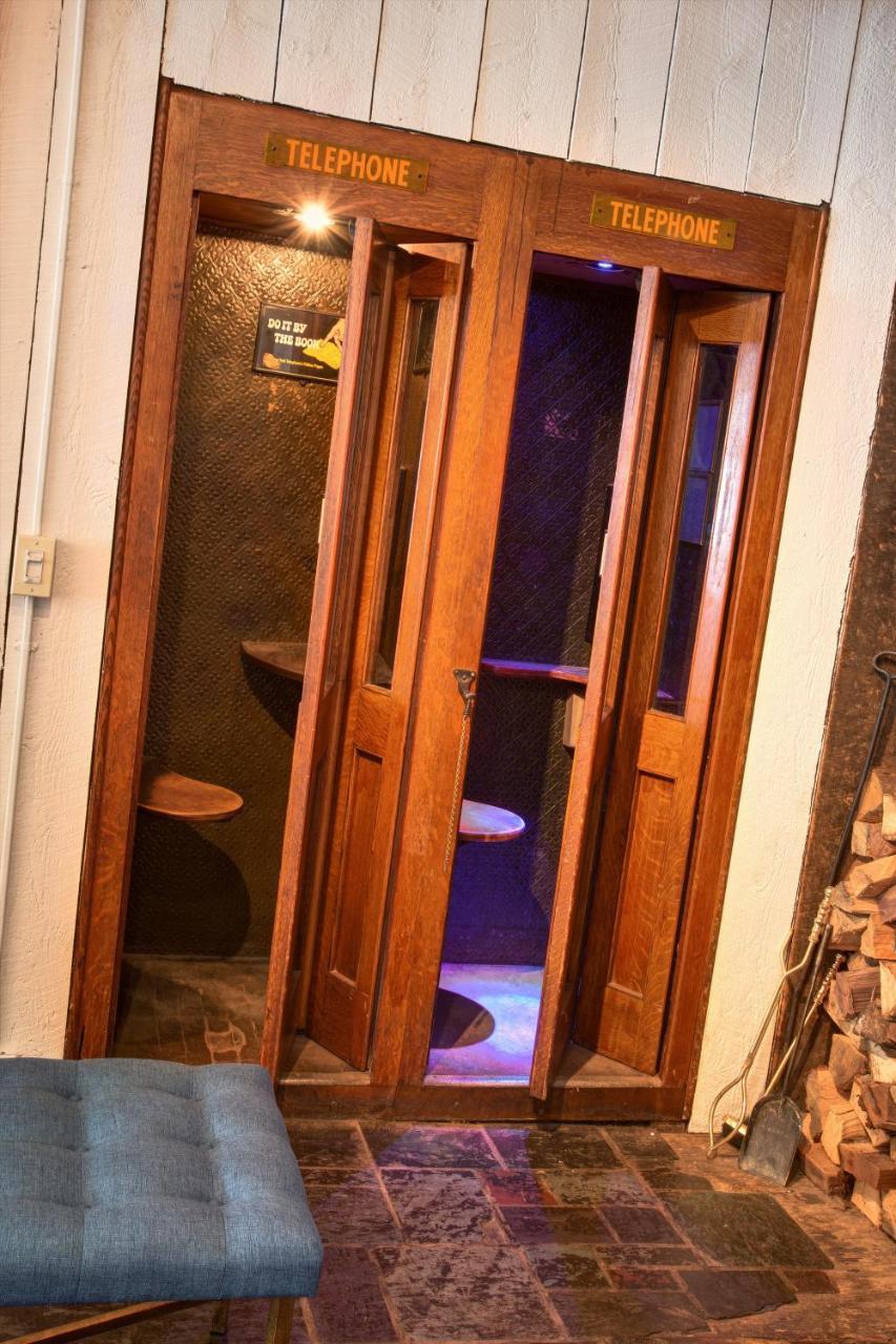 Pine Hill Arms Hotel Экстерьер фото