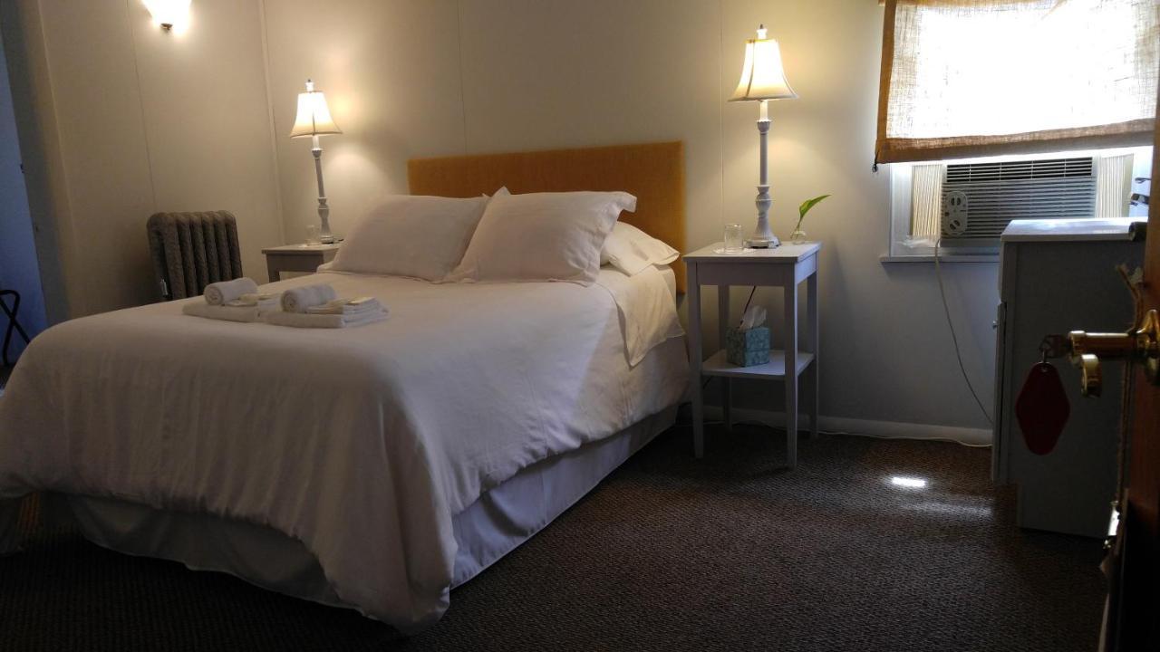 Pine Hill Arms Hotel Экстерьер фото
