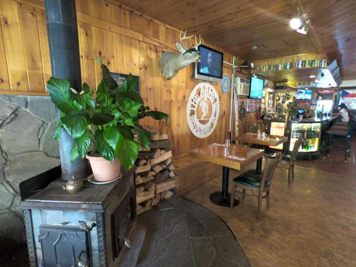 Pine Hill Arms Hotel Экстерьер фото