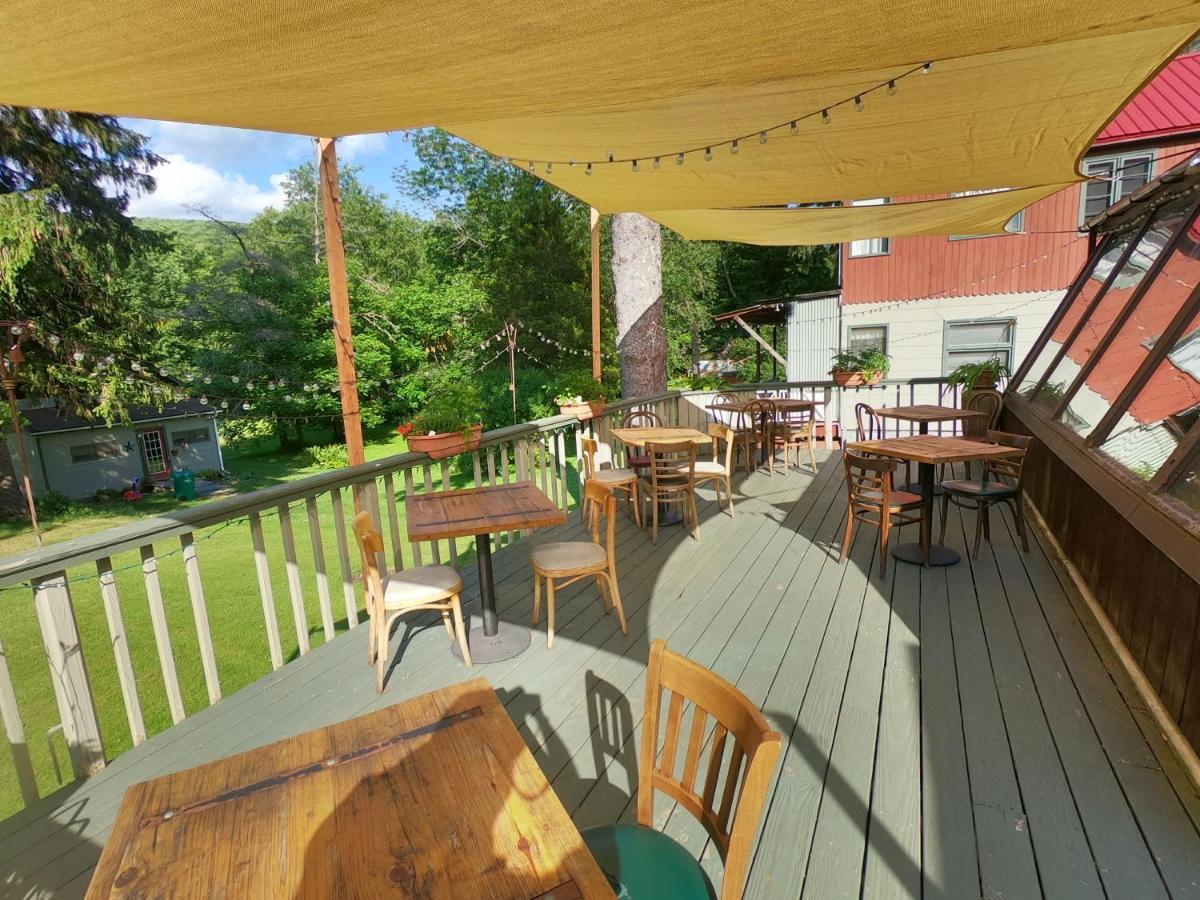 Pine Hill Arms Hotel Экстерьер фото
